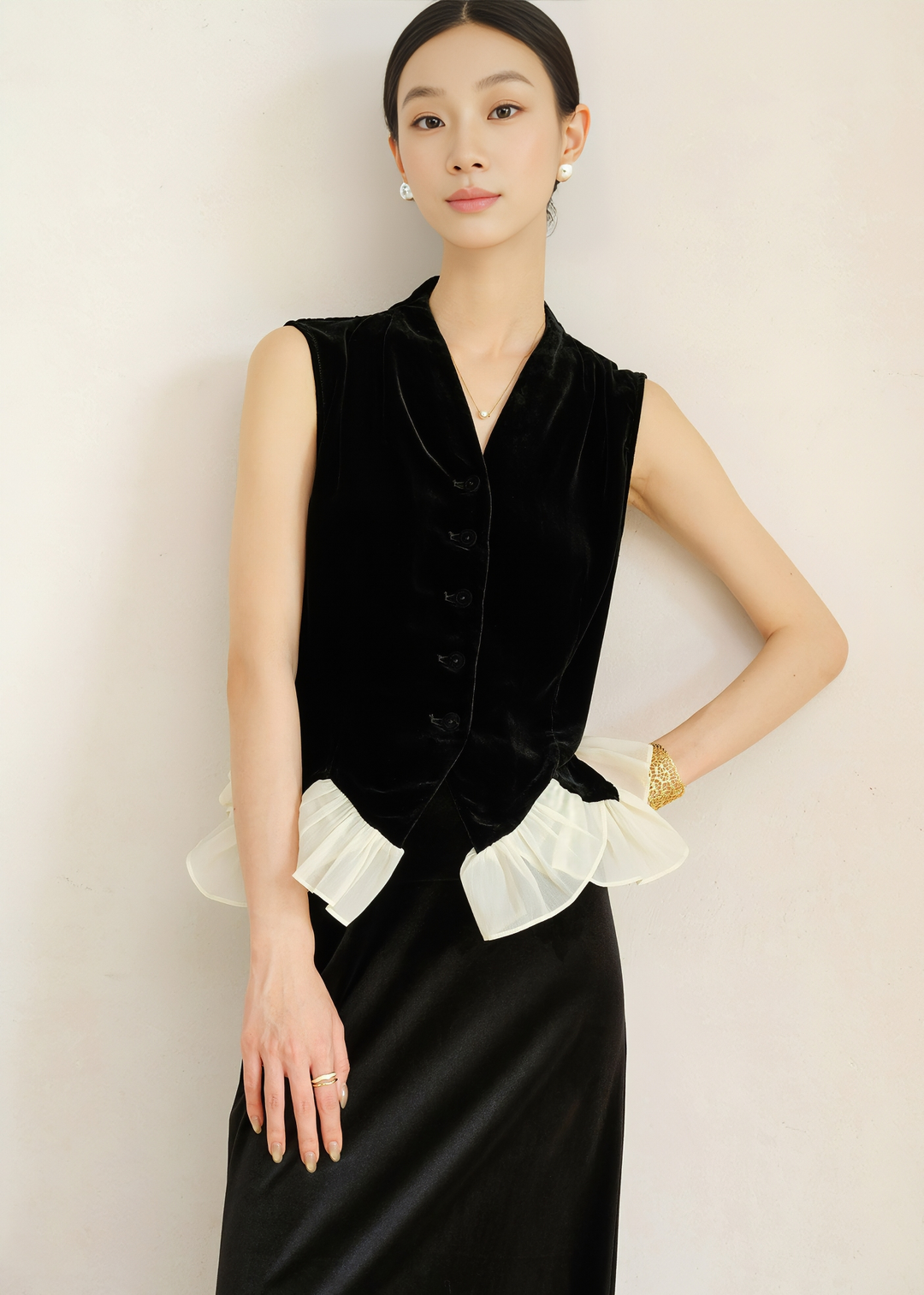 VELVET RUFFLE HEM VEST JACKET