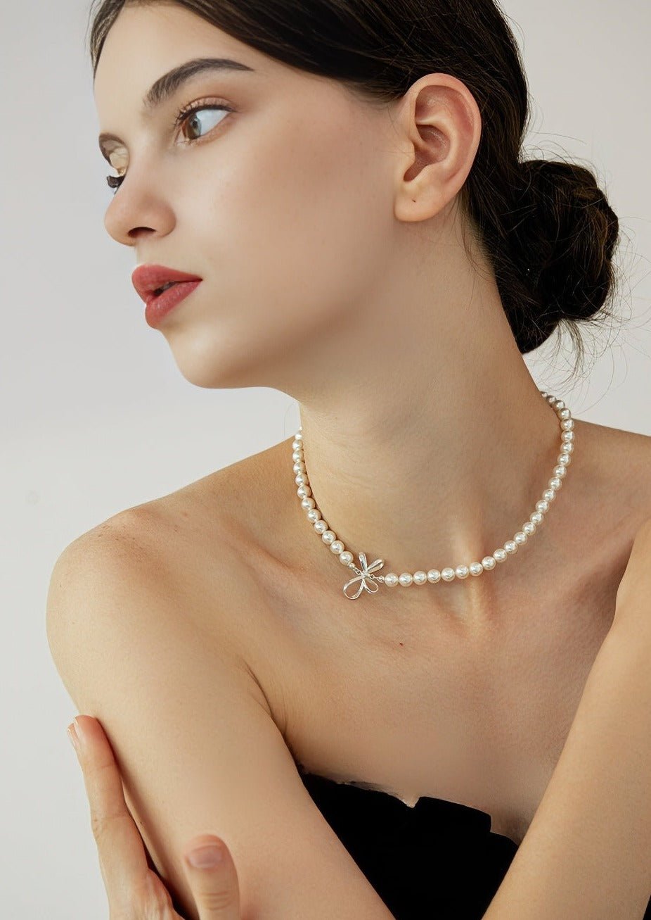 BUTTERFLY DESIGN PEARL NECKLACE - ANLEM