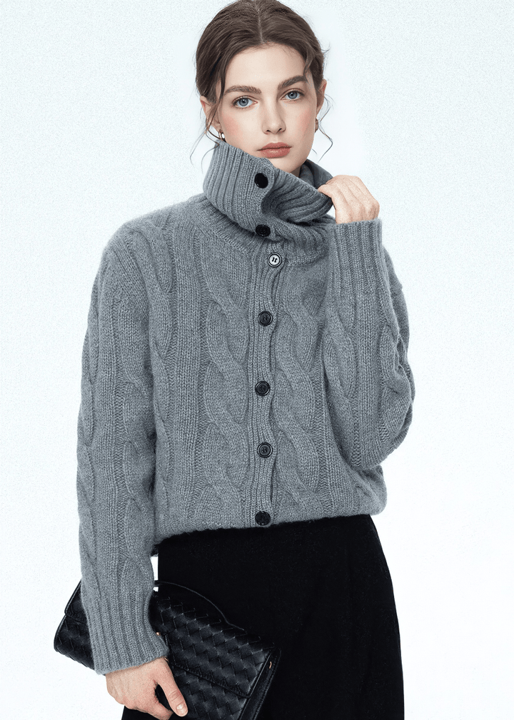 CABLE KNIT TURTLENECK CARDIGAN - ANLEM