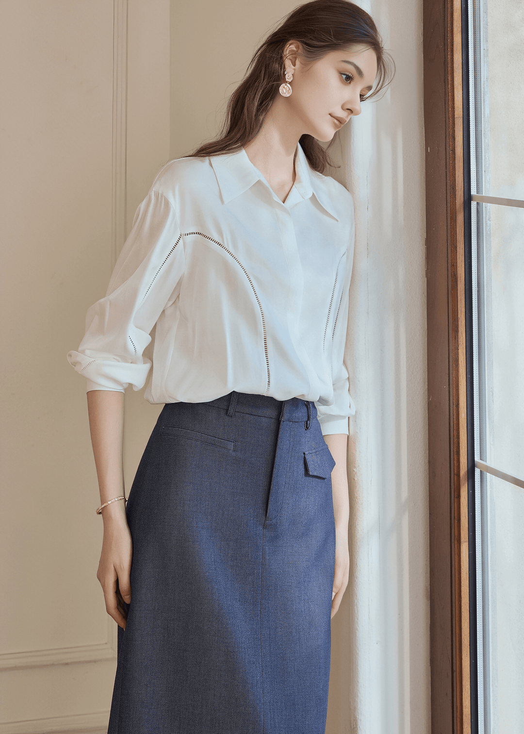 CRYSTAL CURVE BUTTON - UP BLOUSE - ANLEM