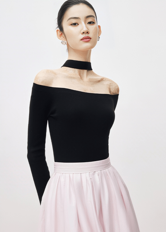 CUTOUT CHOKER KNIT TOP - ANLEM