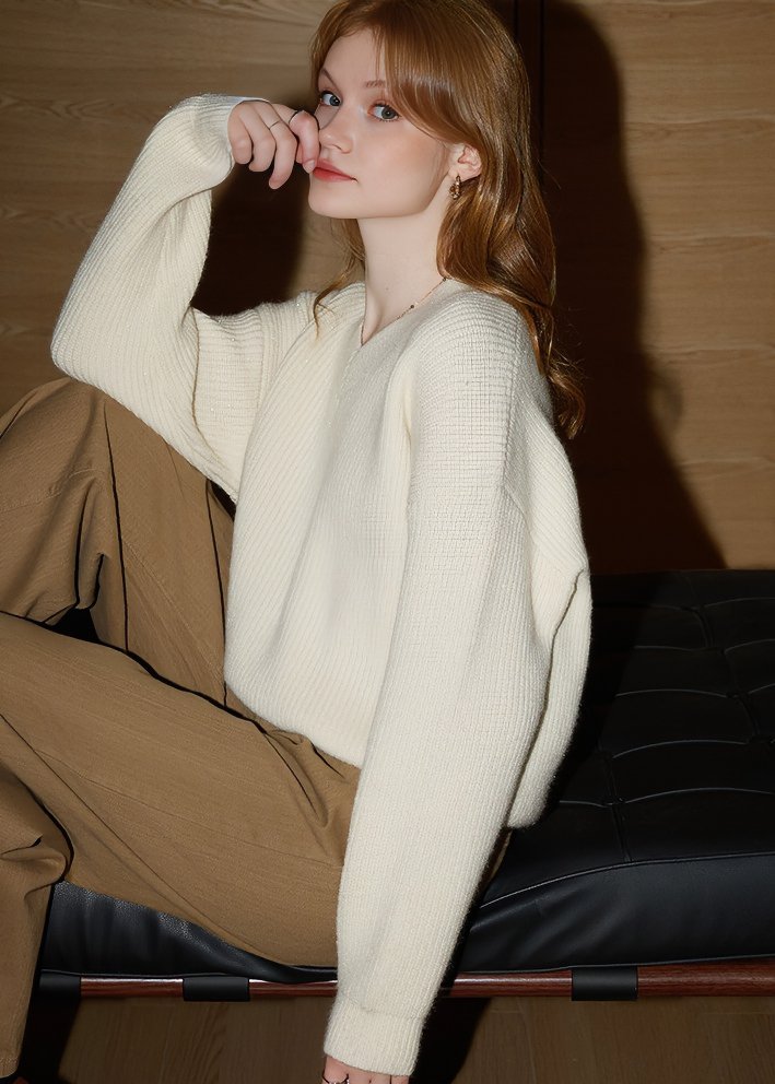 ESSENTIAL V - NECK SWEATER - ANLEM