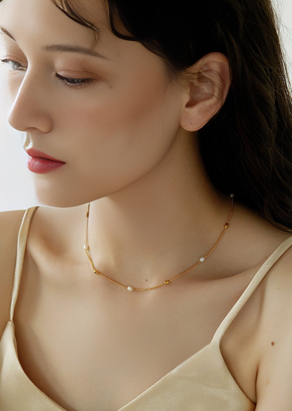 EVENLY SPACED PEARL NECKLACE - ANLEM