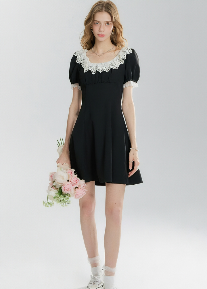 LACE TRIM PUFF SLEEVE DRESS