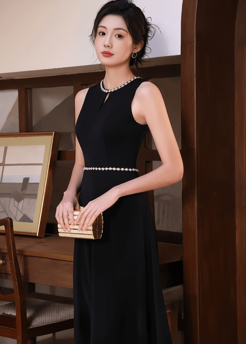 JEWELED HALT - NECK EVENING DRESS - ANLEM