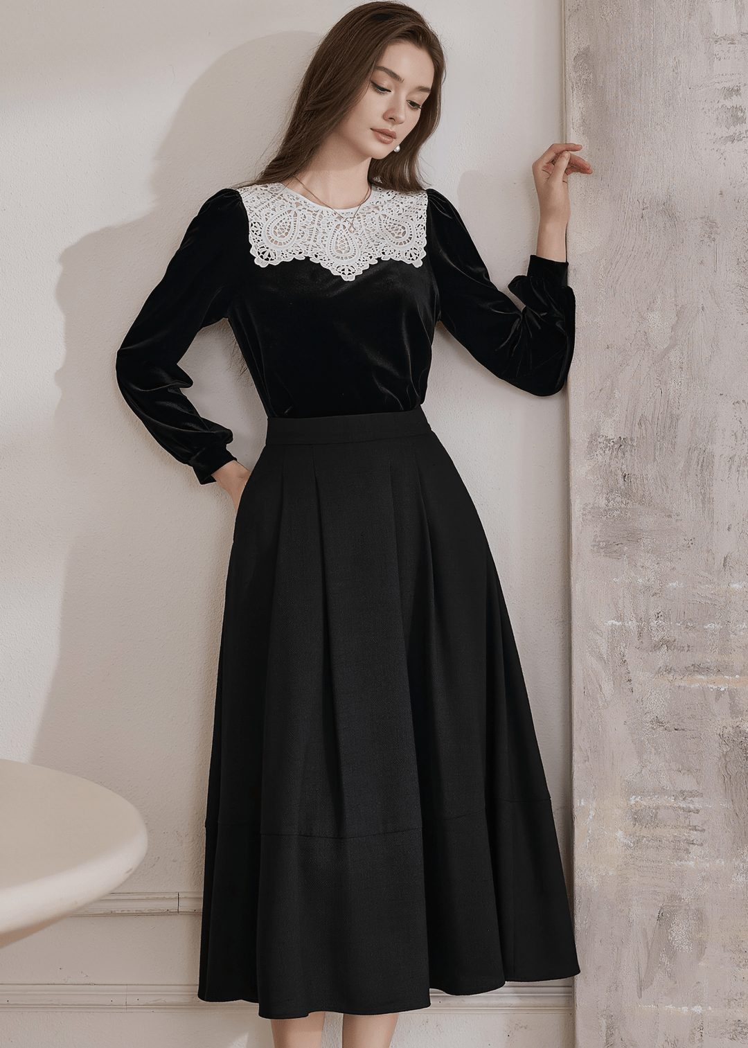 MIDNIGHT LACE COLLAR VELVET BLOUSE - ANLEM