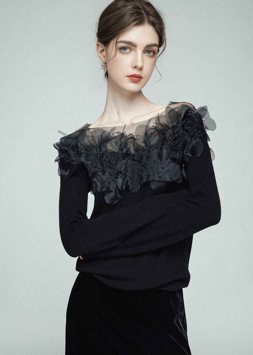 RUFFLE SHOULDER KNIT TOP - ANLEM