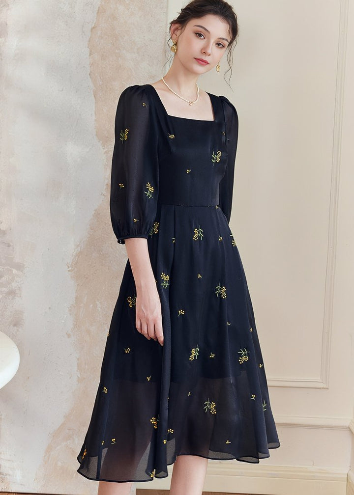 SMALL FLOWER EMBROIDERY DRESS - ANLEM