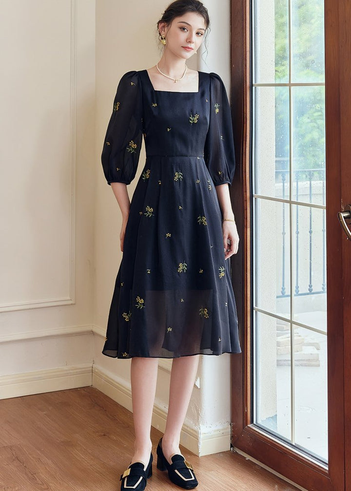 SMALL FLOWER EMBROIDERY DRESS - ANLEM