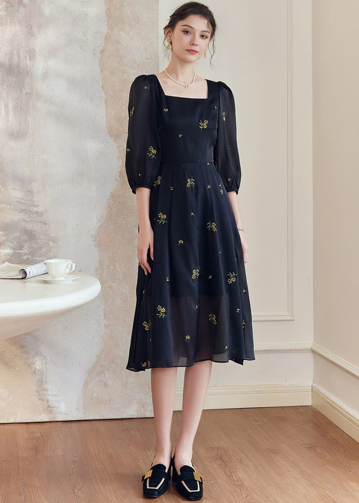 SMALL FLOWER EMBROIDERY DRESS - ANLEM