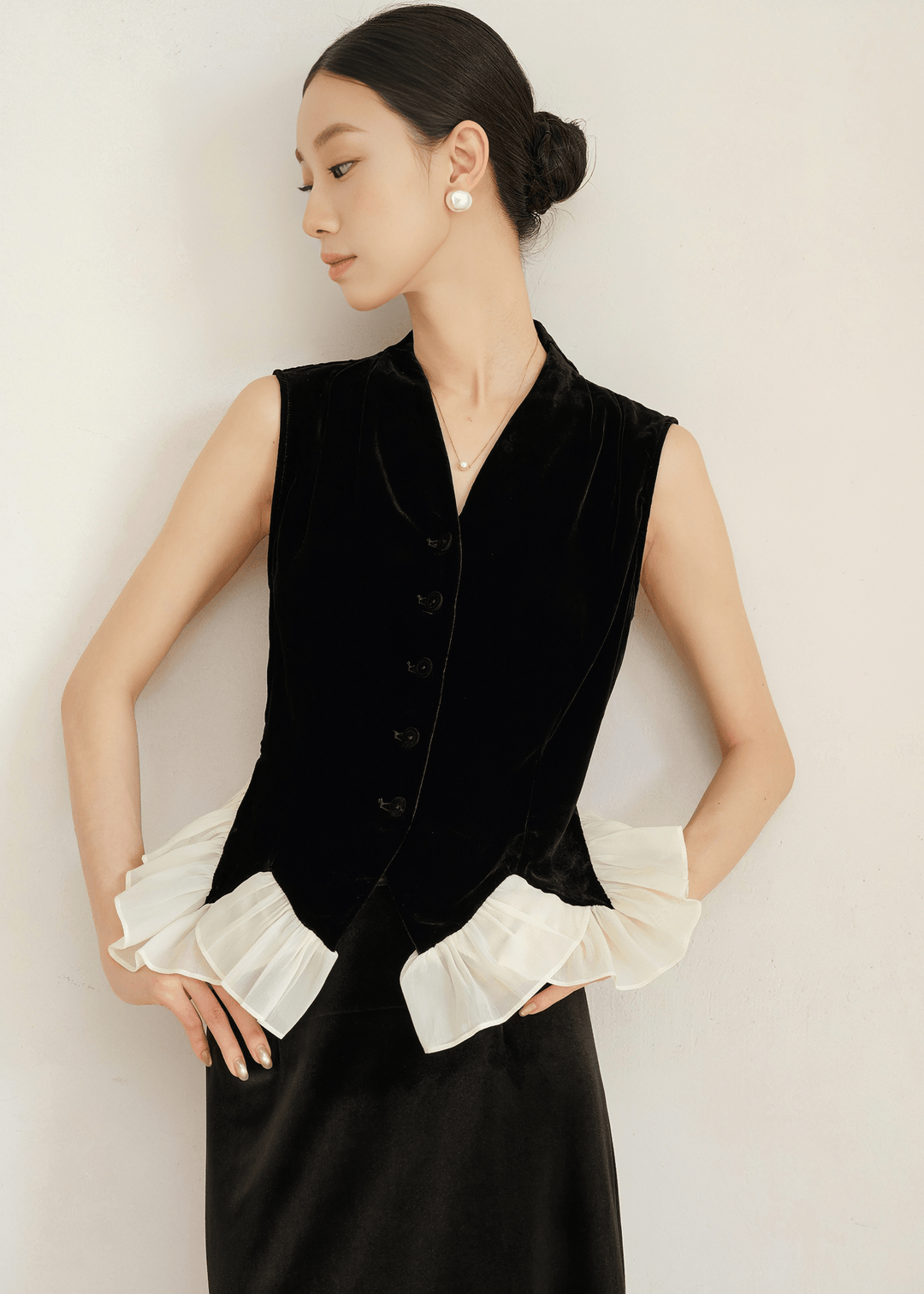 VELVET RUFFLE HEM VEST JACKET - ANLEM